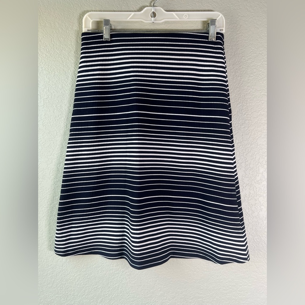 Margaret M Black & White Midi Skirt Size Small Striped